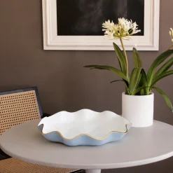 ENCANTO Carola Large Round Platter (Periwinkle and White)