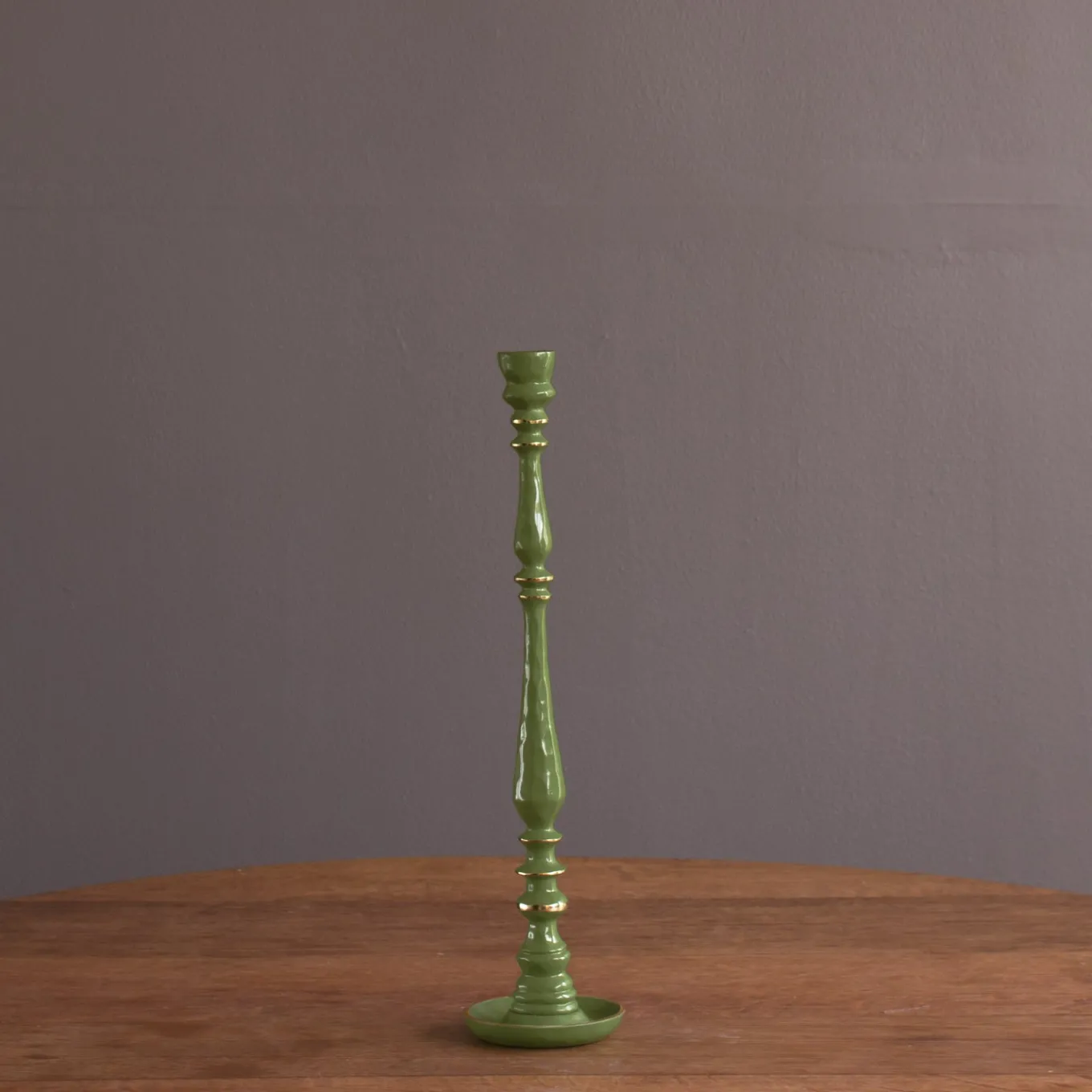 ENCANTO Crosby Medium Candlestick Holder (Leaf Green)