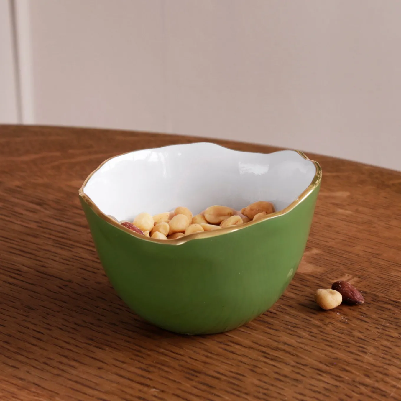 Encanto Osaka Small Bowl (Leaf Green and White)