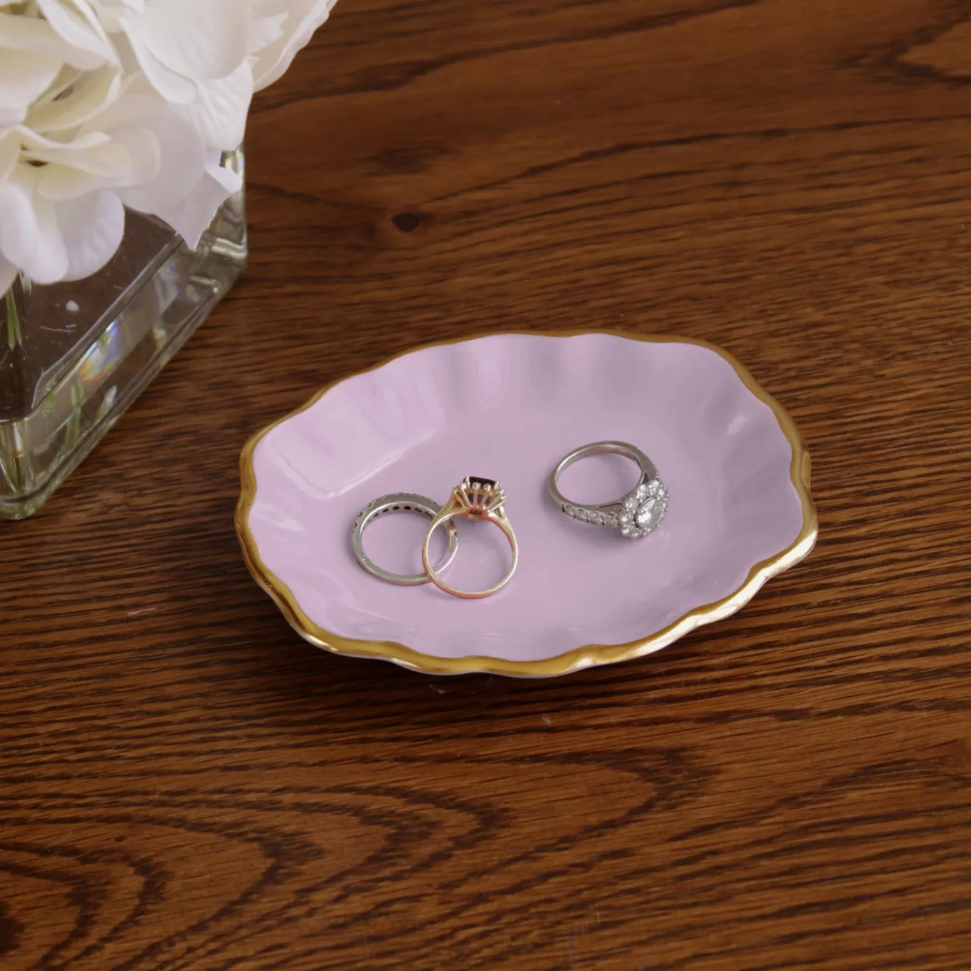 ENCANTO Ring Holder (Lilac)