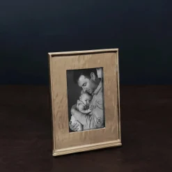 FRAME Emerson 4 X 6 Vertical (Gold)