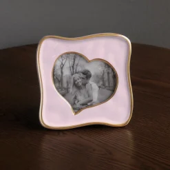 FRAME Encanto Curved Heart 5 x 5 (Camellia)
