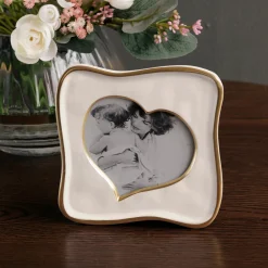 FRAME Encanto Curved Heart 5 x 5 (Cream)