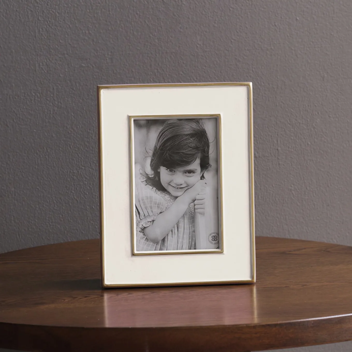 FRAME Encanto Jason 4 x 6 (Cream)