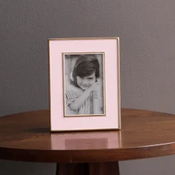 FRAME Encanto Jason 4 x 6 (Camellia)