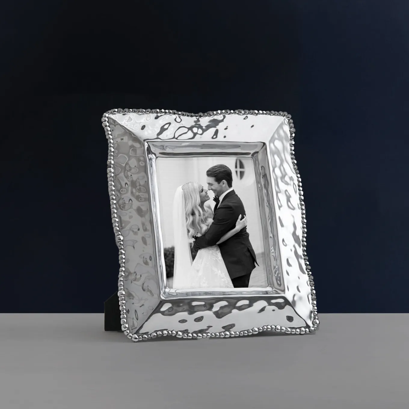 FRAME Organic Pearl 8 x 10 Frame