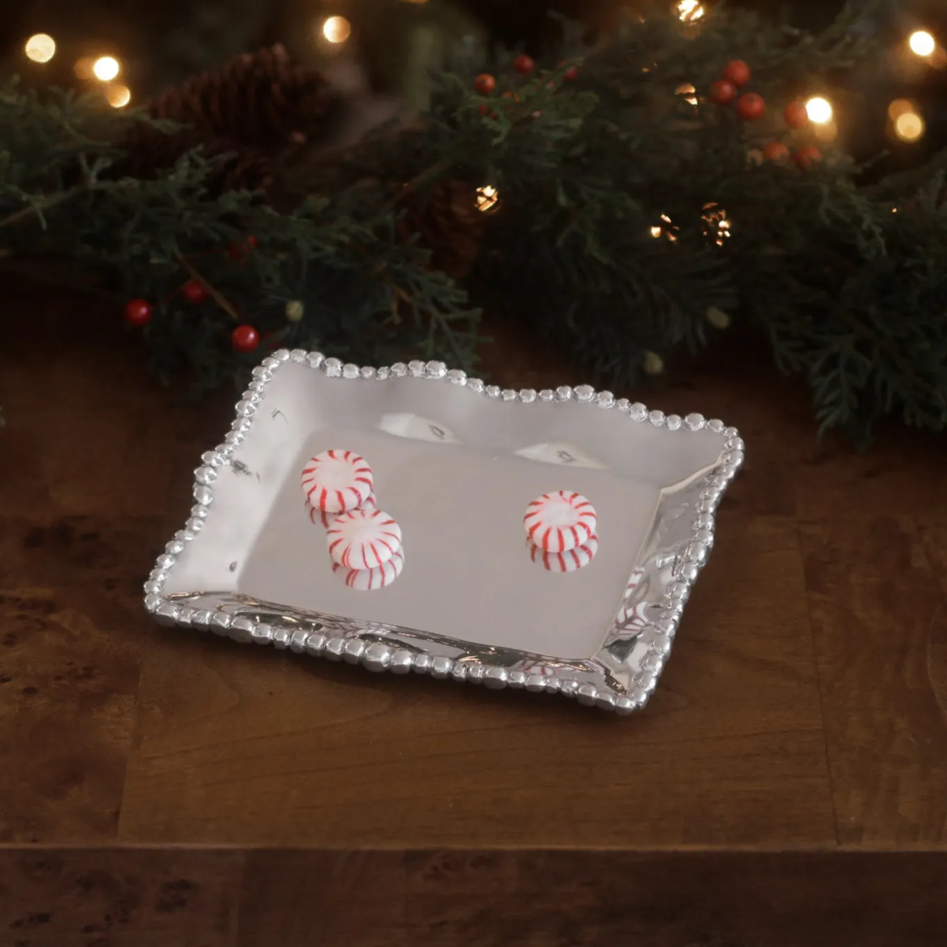 GIFTABLES Organic Pearl Rectangular Tray