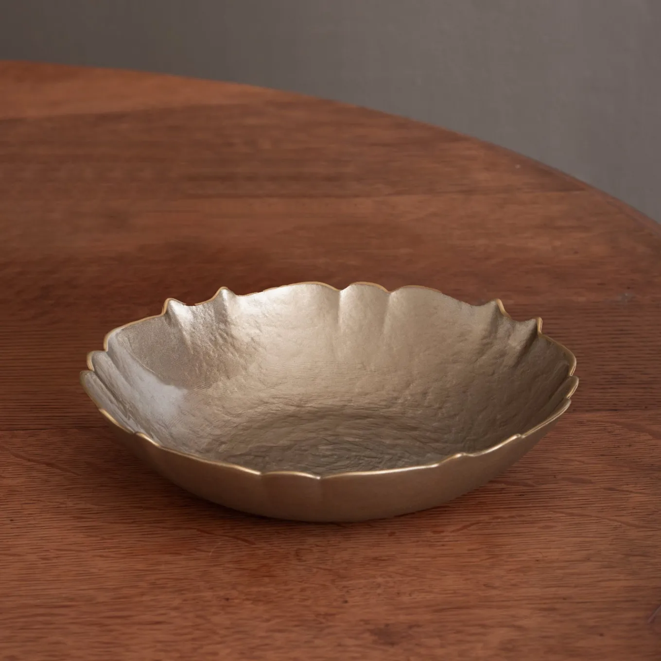GLASS Medium Round Bowl (Taupe and Gold)