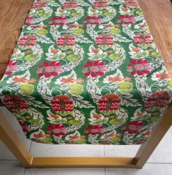 LINENS Laurent Runner Floral