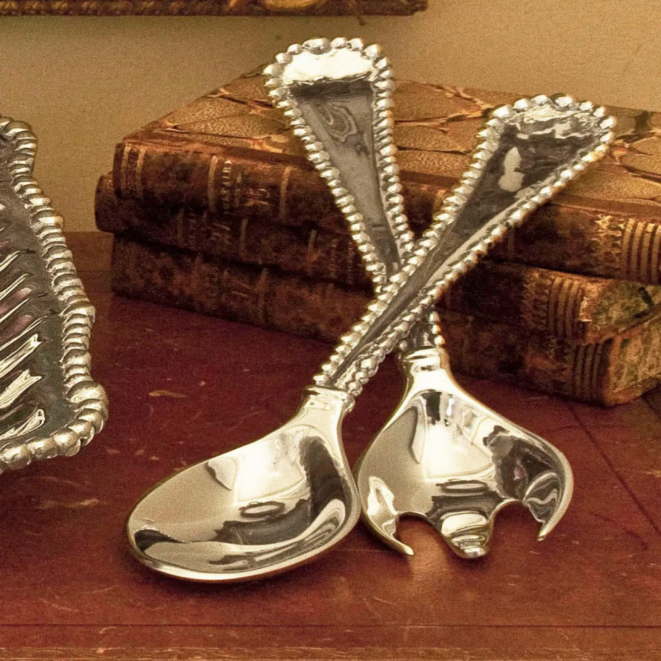 ORGANIC PEARL Large Salad Servers