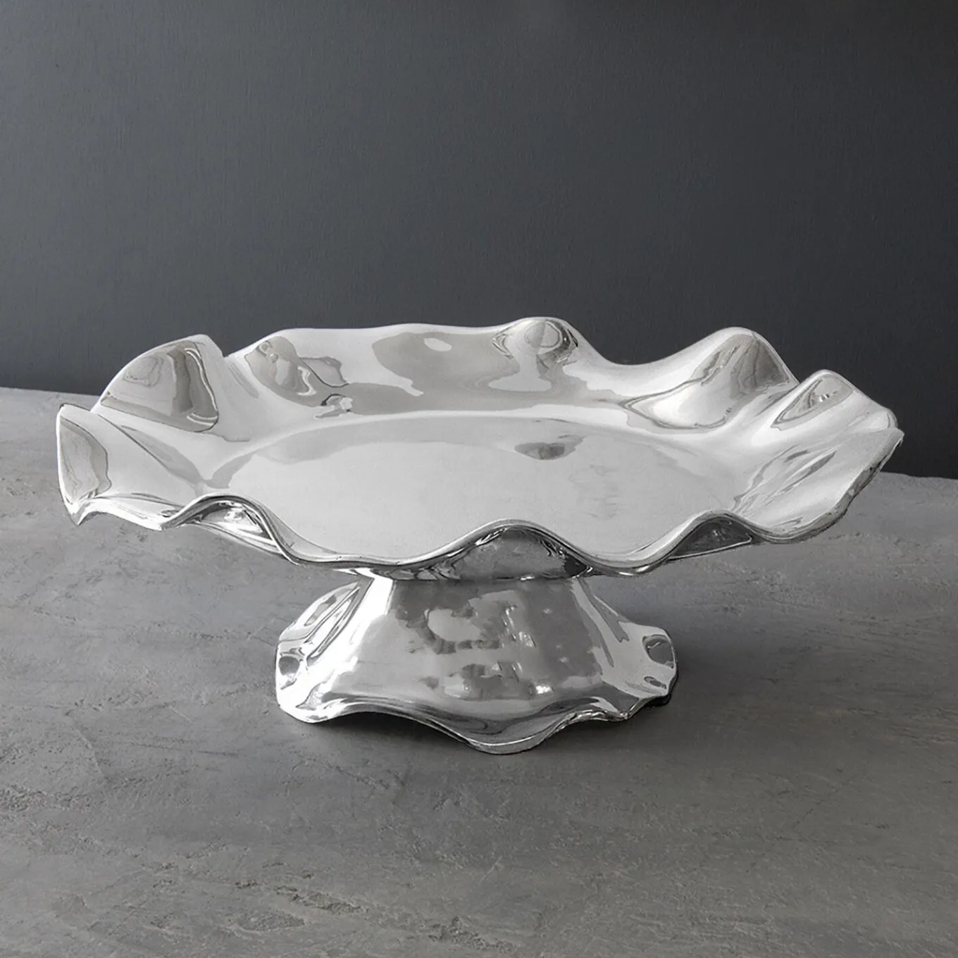 PEDESTAL Vento Olanes Cake Plate