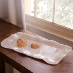 RESIN Alabaster Long Rectangle Tray White Swirl