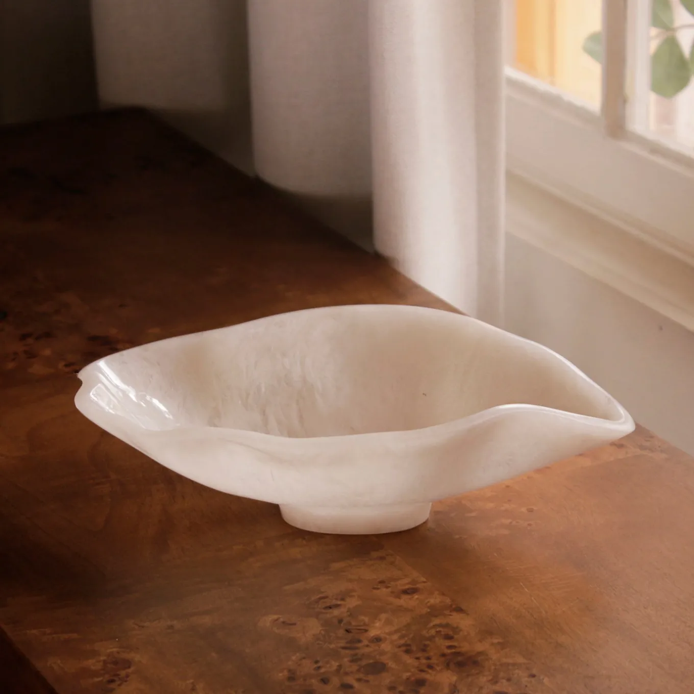 RESIN Alabaster Small Oval Bowl White Swirl