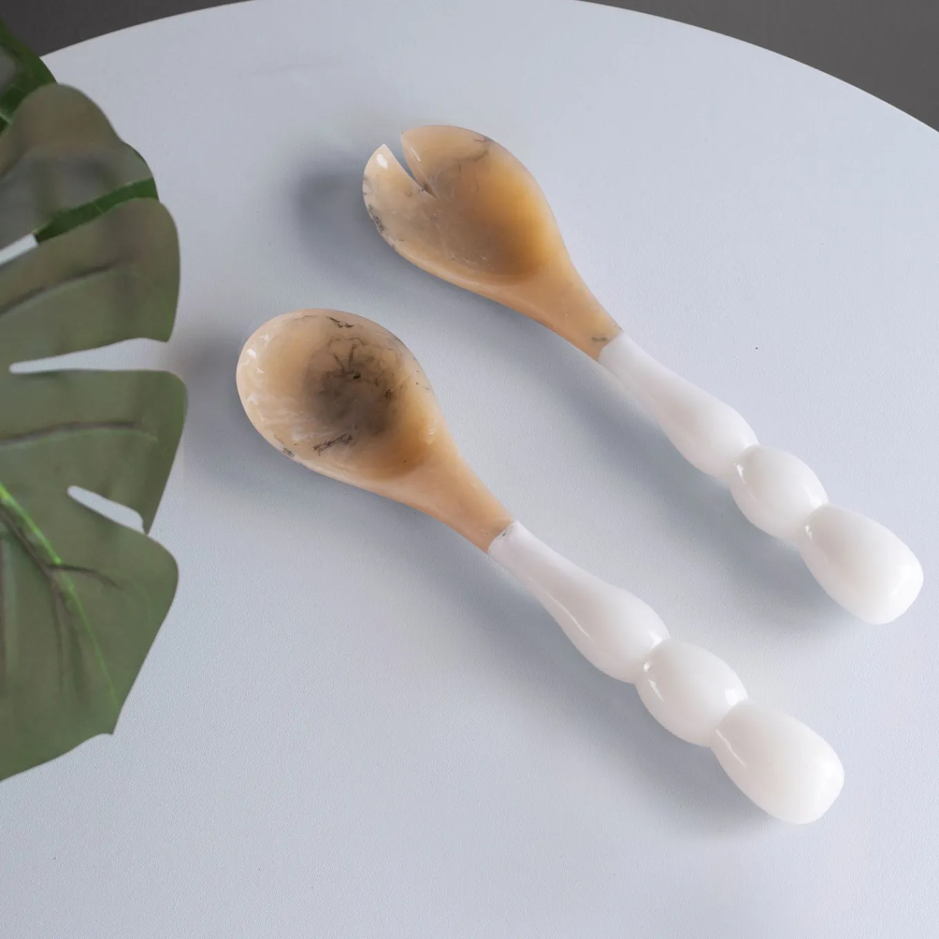 RESIN Rio Bubble Salad Servers (White)