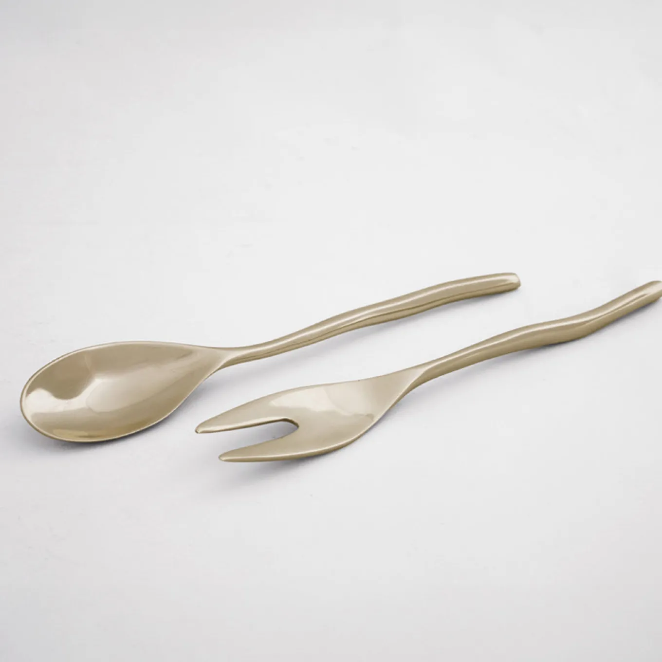SIERRA MODERN Maia Large Salad Servers (Shiny Gold)