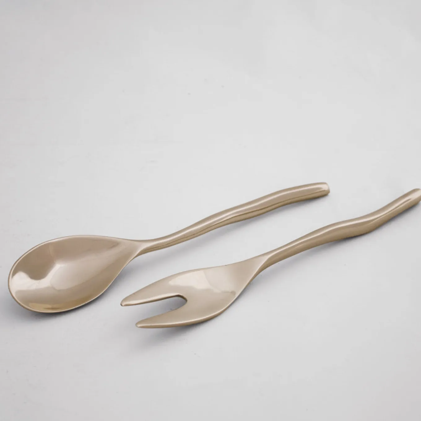 SIERRA MODERN Maia Small Salad Servers (Shiny Gold)