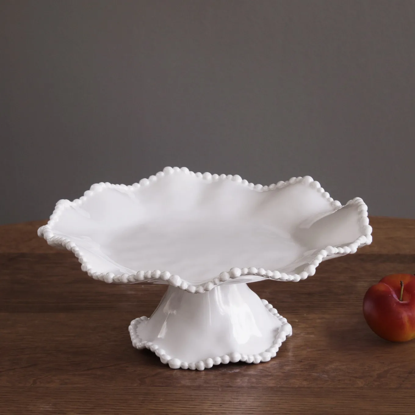 VIDA Alegria Small Pedestal Cake Plate (White)