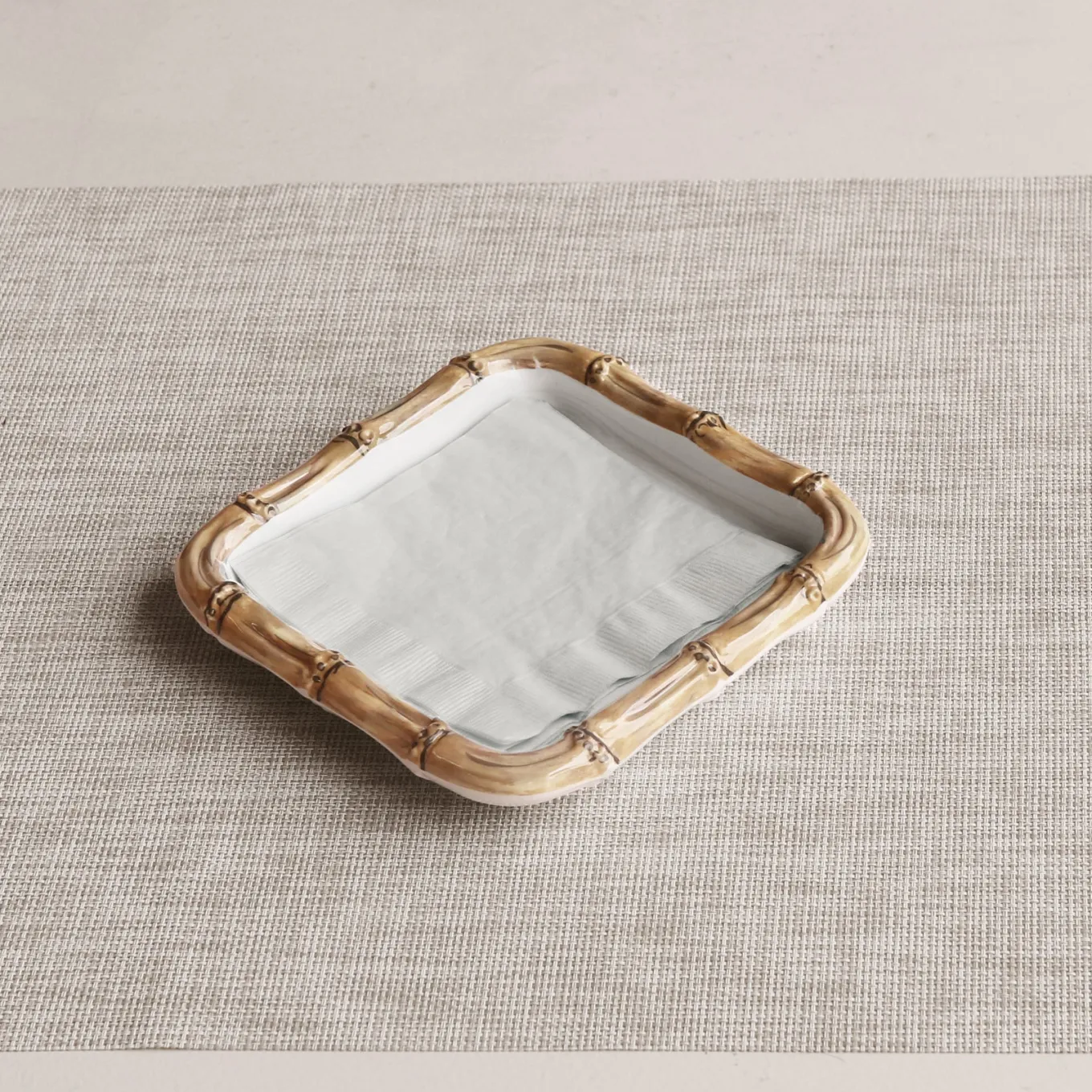 VIDA Bamboo Beverage Napkin Holder (White and Natural)