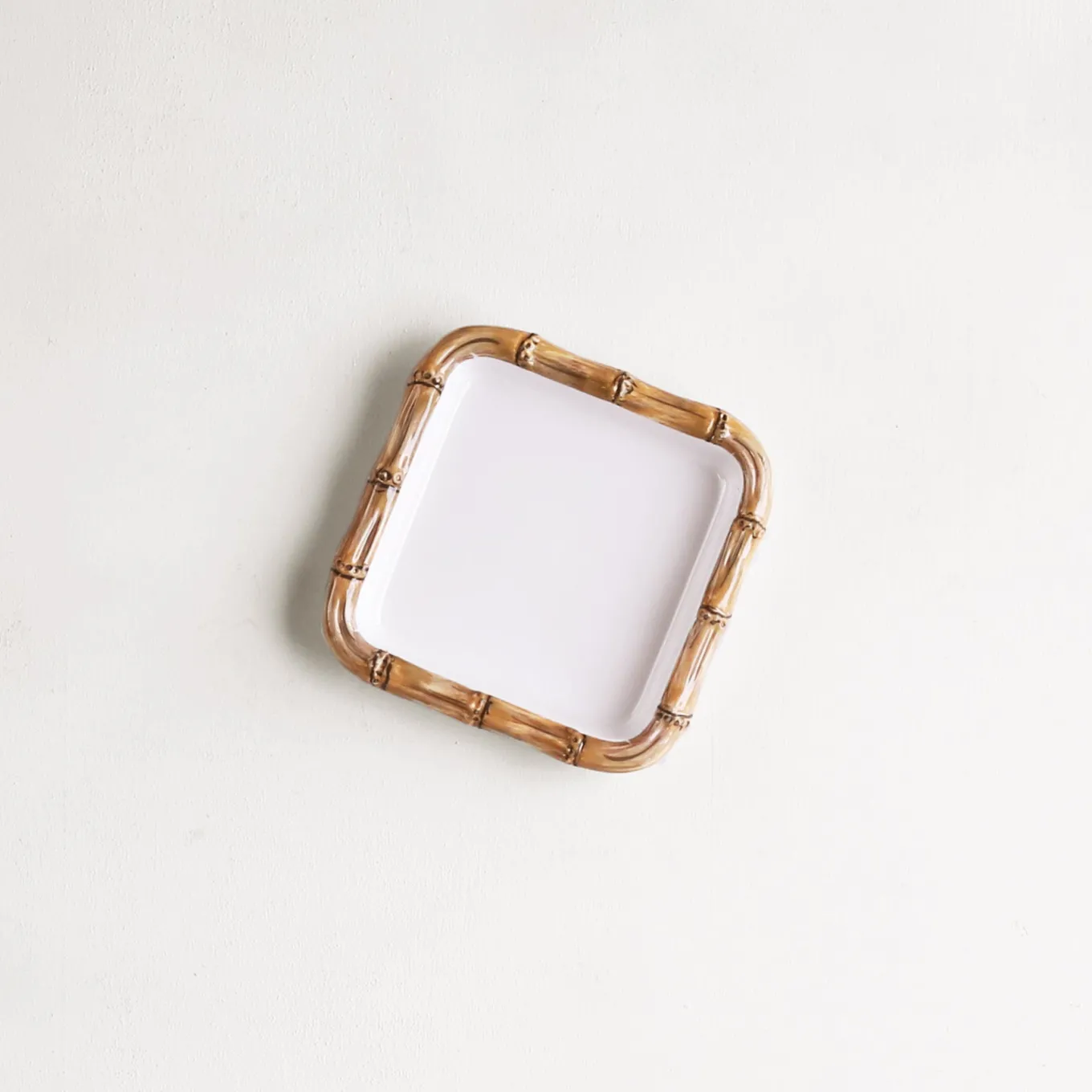 VIDA Bamboo Beverage Napkin Holder (White and Natural)