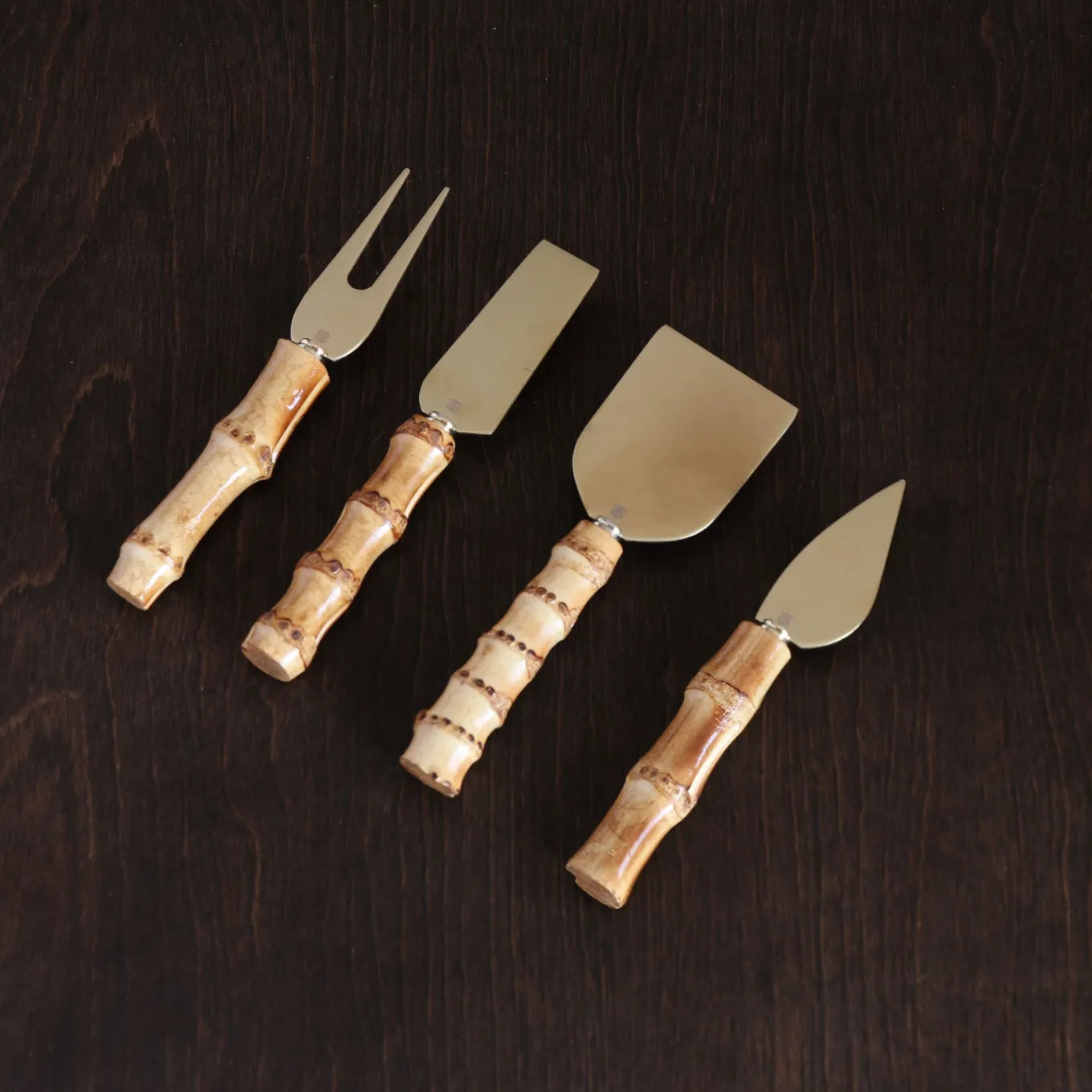 VIDA Bamboo Cheese Set of 4 (Gold and Natural)