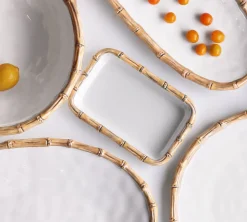 VIDA Bamboo Guest Towel Holder (White and Natural)