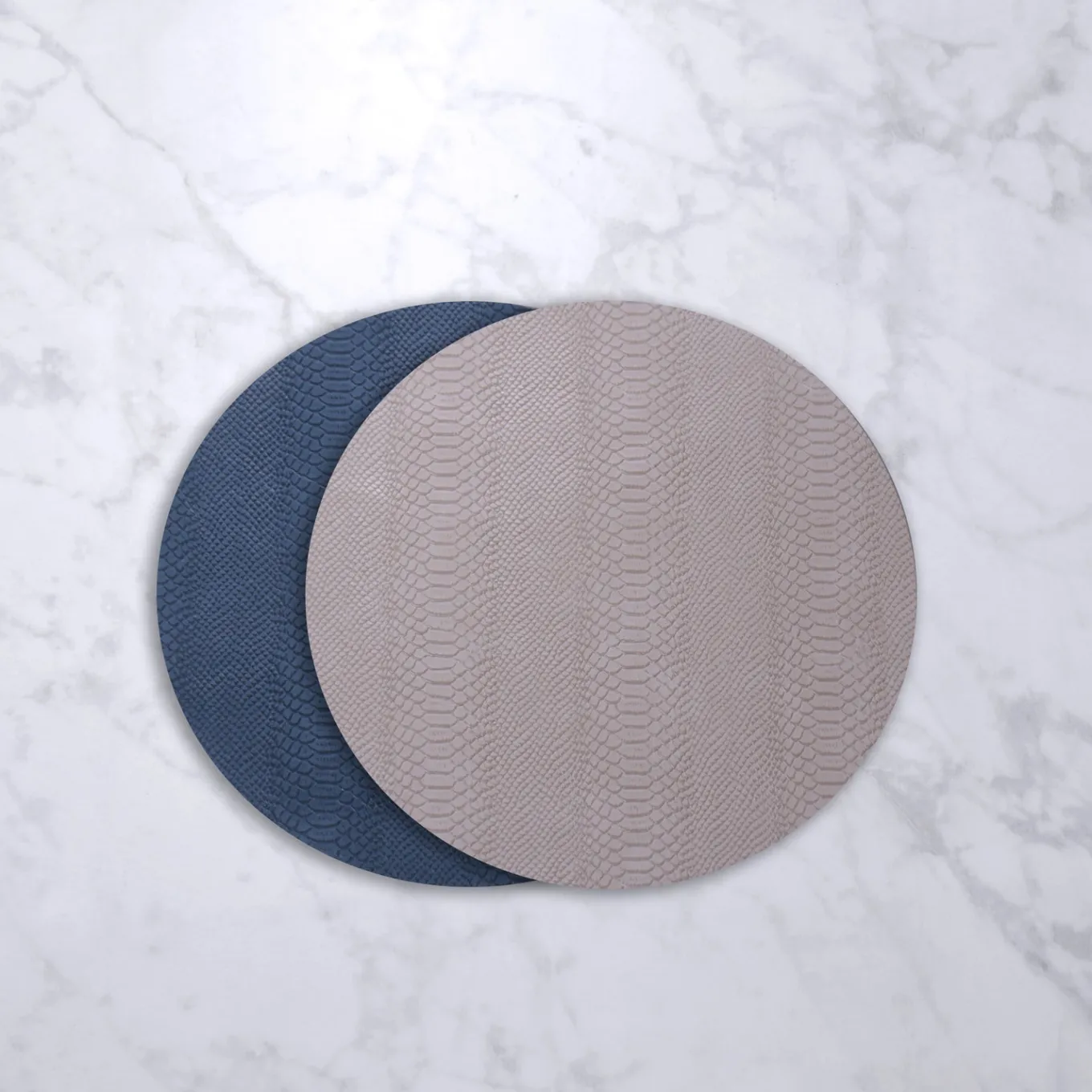 VIDA Croc Reversible 15.5" Round Placemats Set of 4 (Blue and Taupe)