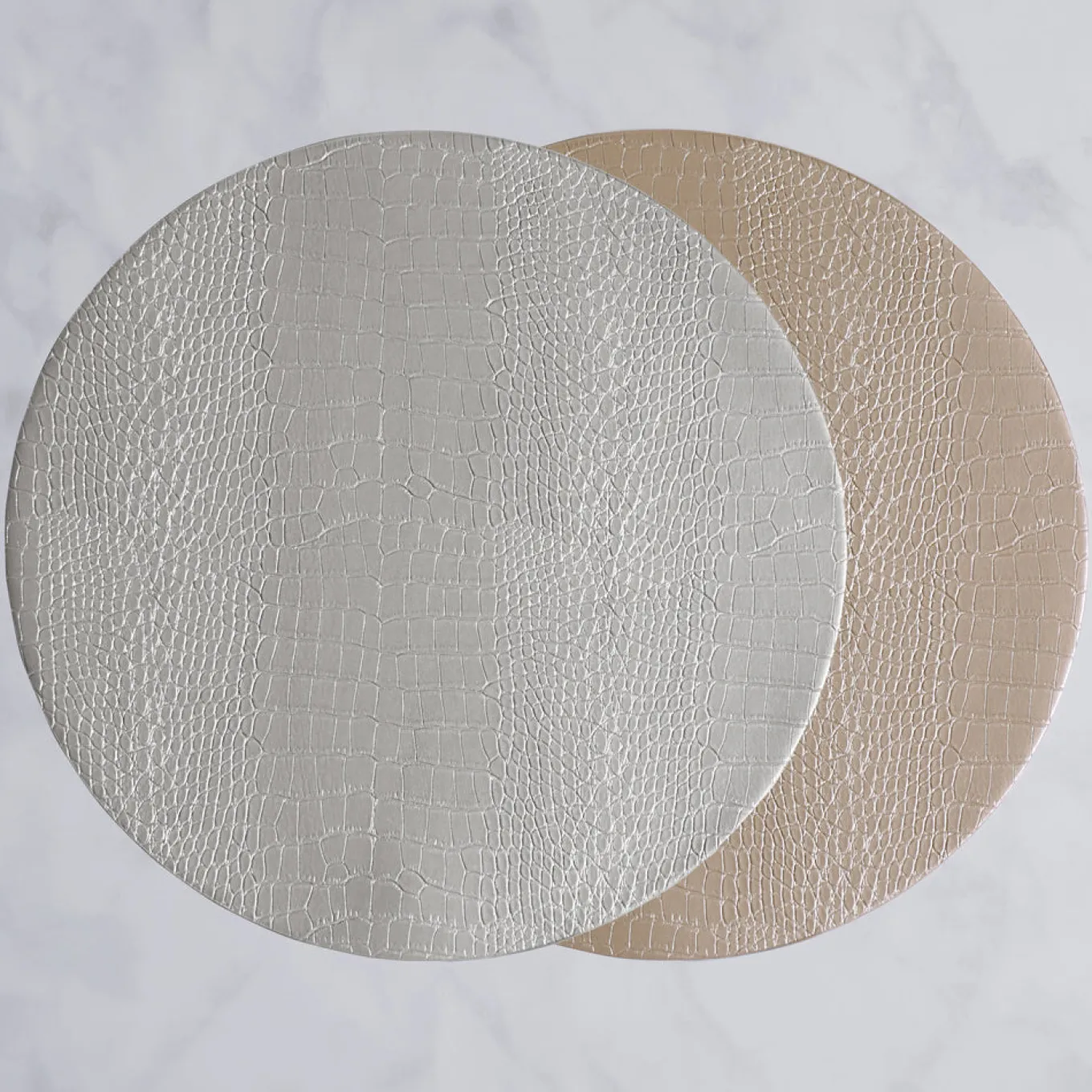 VIDA Croc Reversible 16" Round Placemats Set of 4 (Silver and Gold)