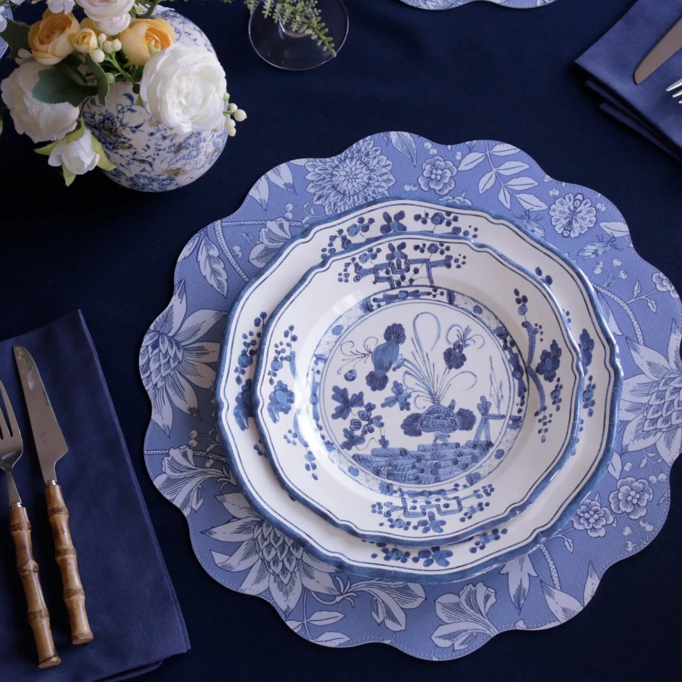 VIDA Faenza 9" Salad Plate Set of 4 White and Blue