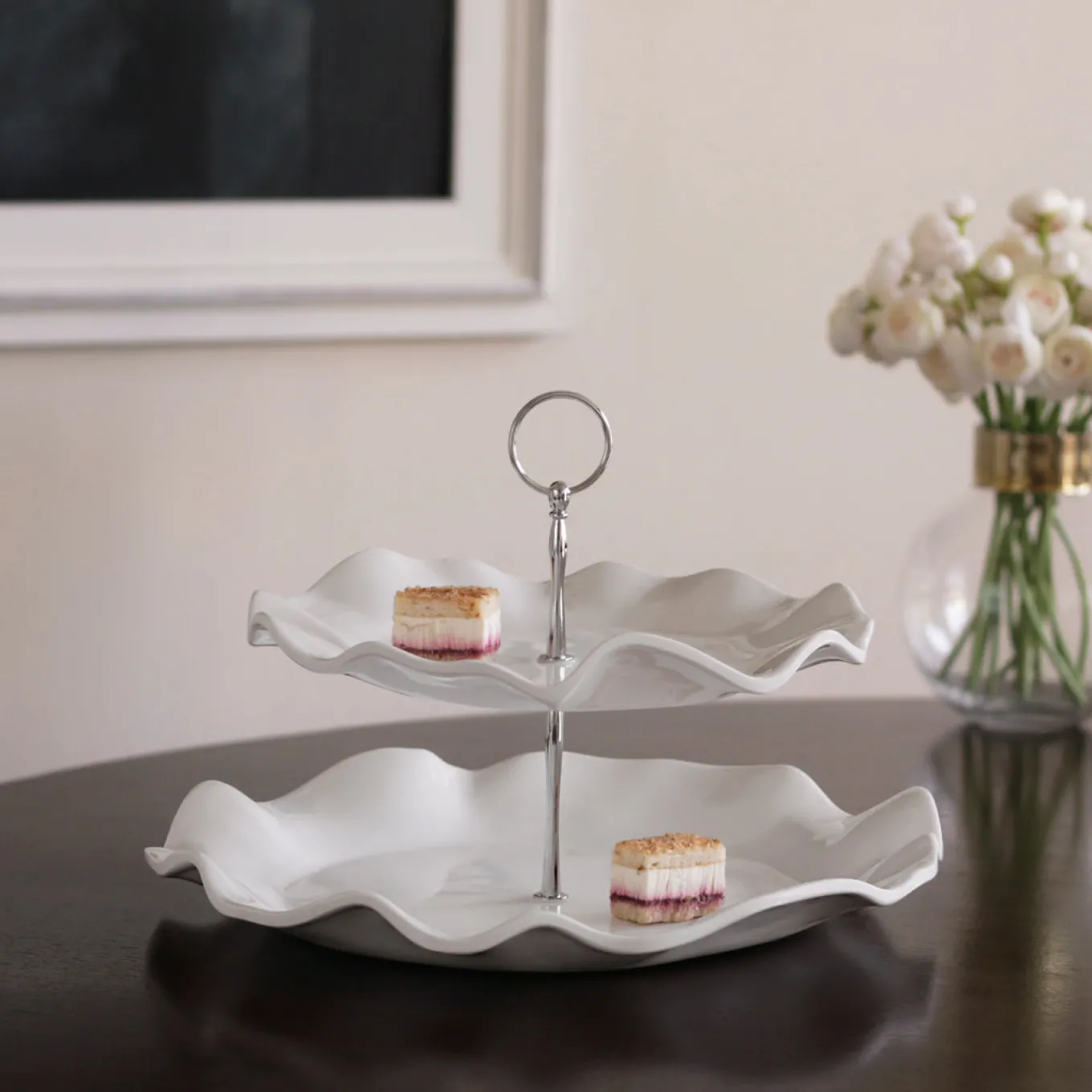 VIDA Havana Two Tiered Server (White)