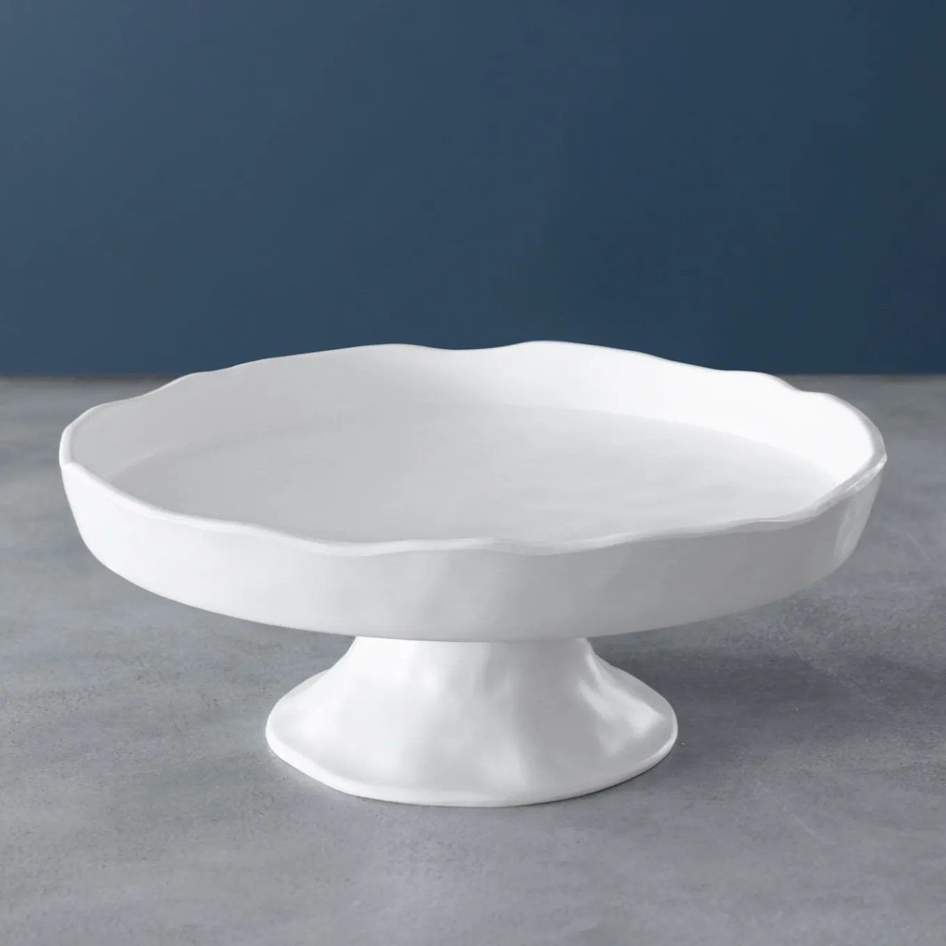VIDA Nube Round Pedestal Cake Plate (White)