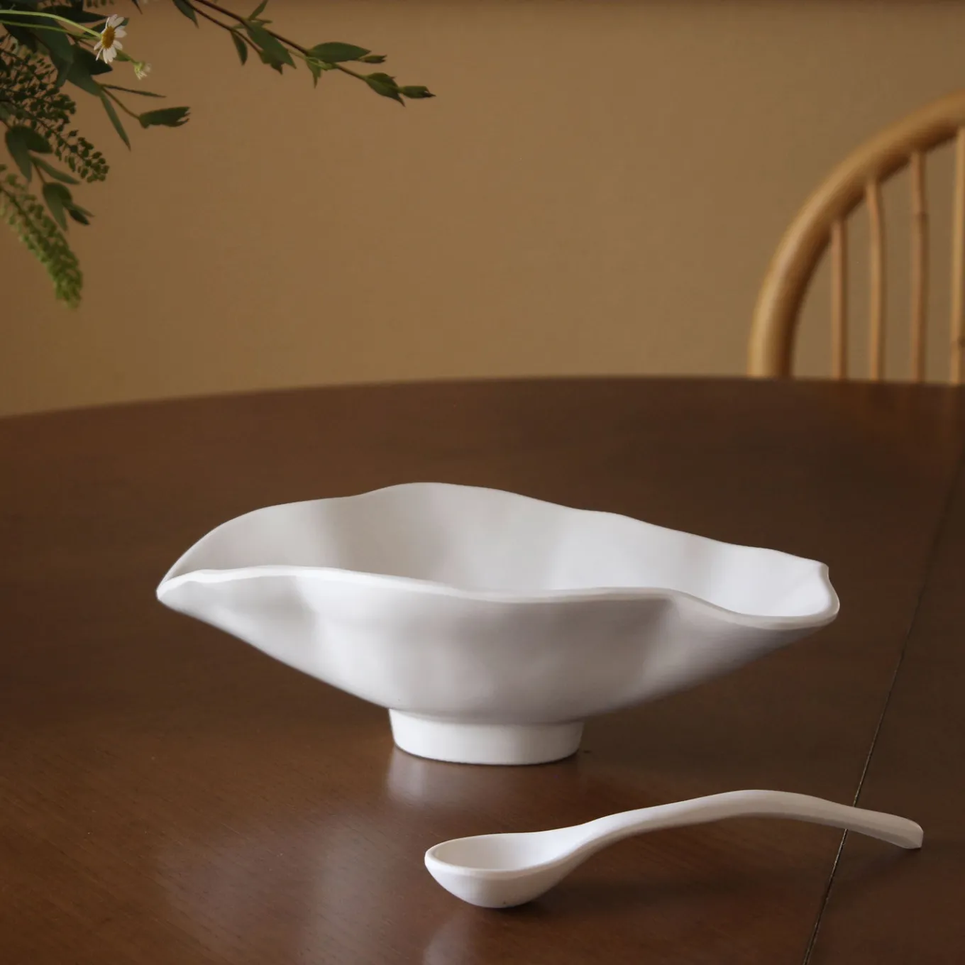 VIDA Nube Small Oval Bowl with Spoon (White)