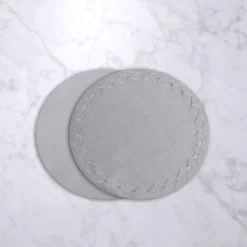 VIDA Round Embroidered Quatrefoil 15.5" Round Placemats Set of 4 (Gray