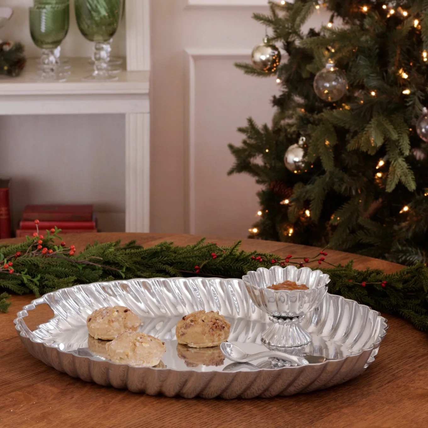 VINTAGE Swirl Oval Tray with Handles